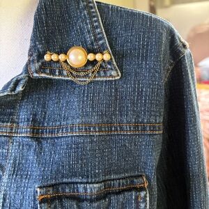 Vintage Pearl Brooch